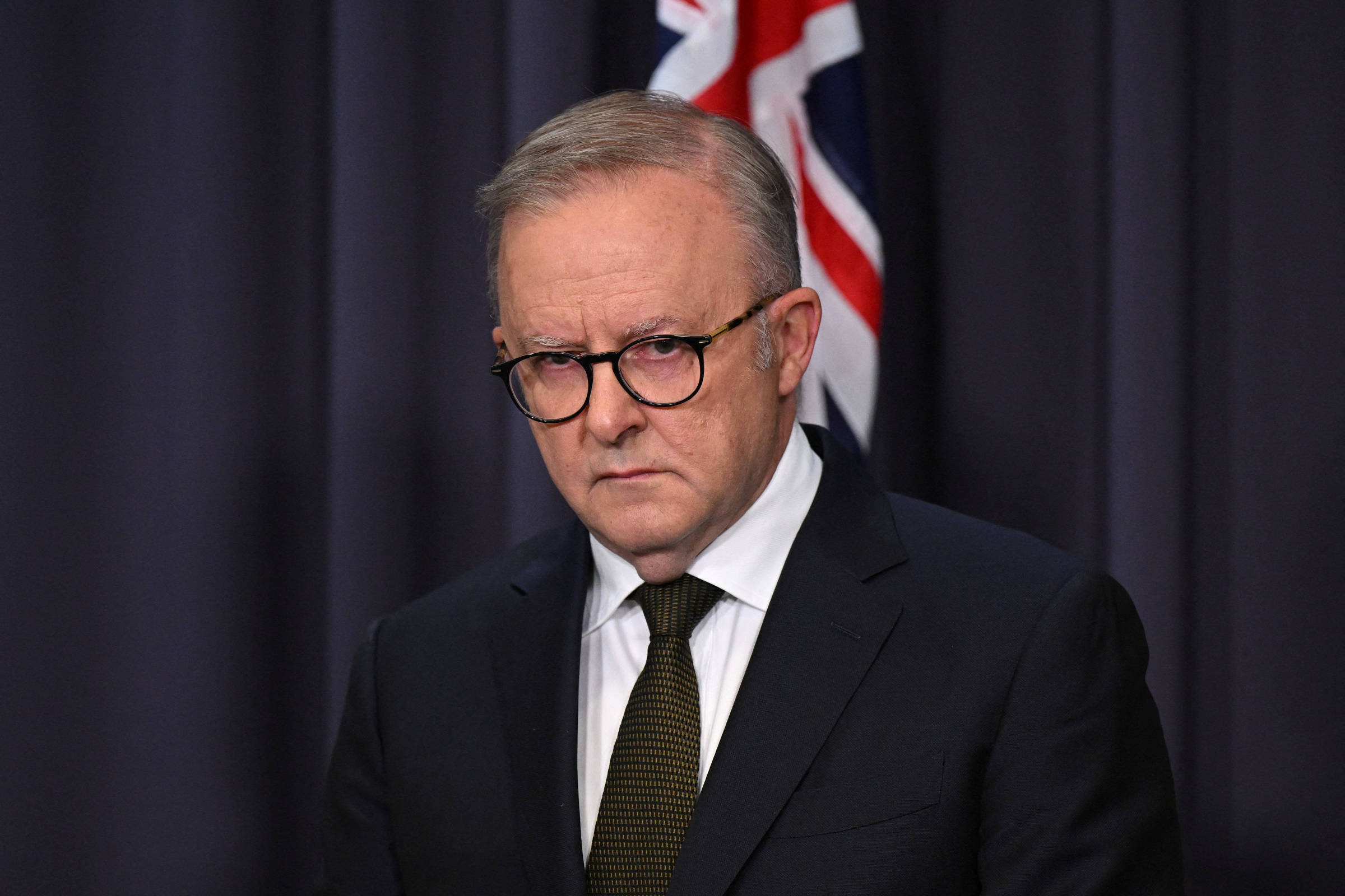 TERRORISMO NO PACÍFICO: Ataque em Praia Australiana Teve Inspiração no Estado Islâmico, Confirma Primeiro-Ministro