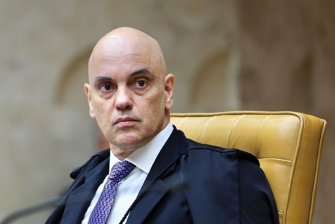 POLÍTICA E SAÚDE: Moraes autoriza cirurgia de Jair Bolsonaro após laudo da PF