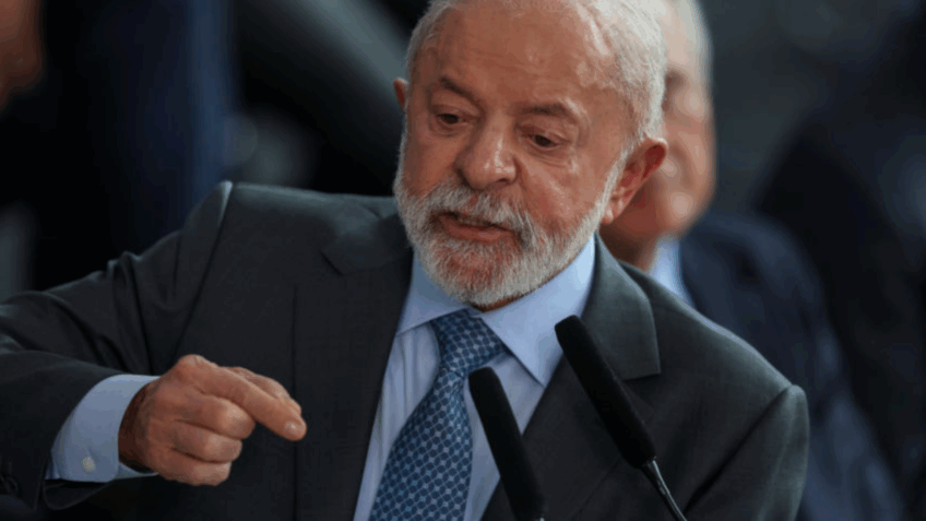 Sinal Amarelo: 50,6% dos brasileiros desaprovam gestão de Lula, aponta Paraná Pesquisas