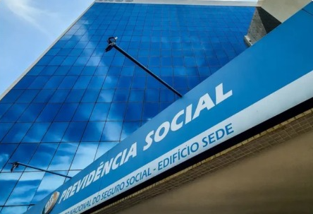 Alerta aos Aposentados: Prazo para contestar descontos indevidos no INSS termina em 20 de março