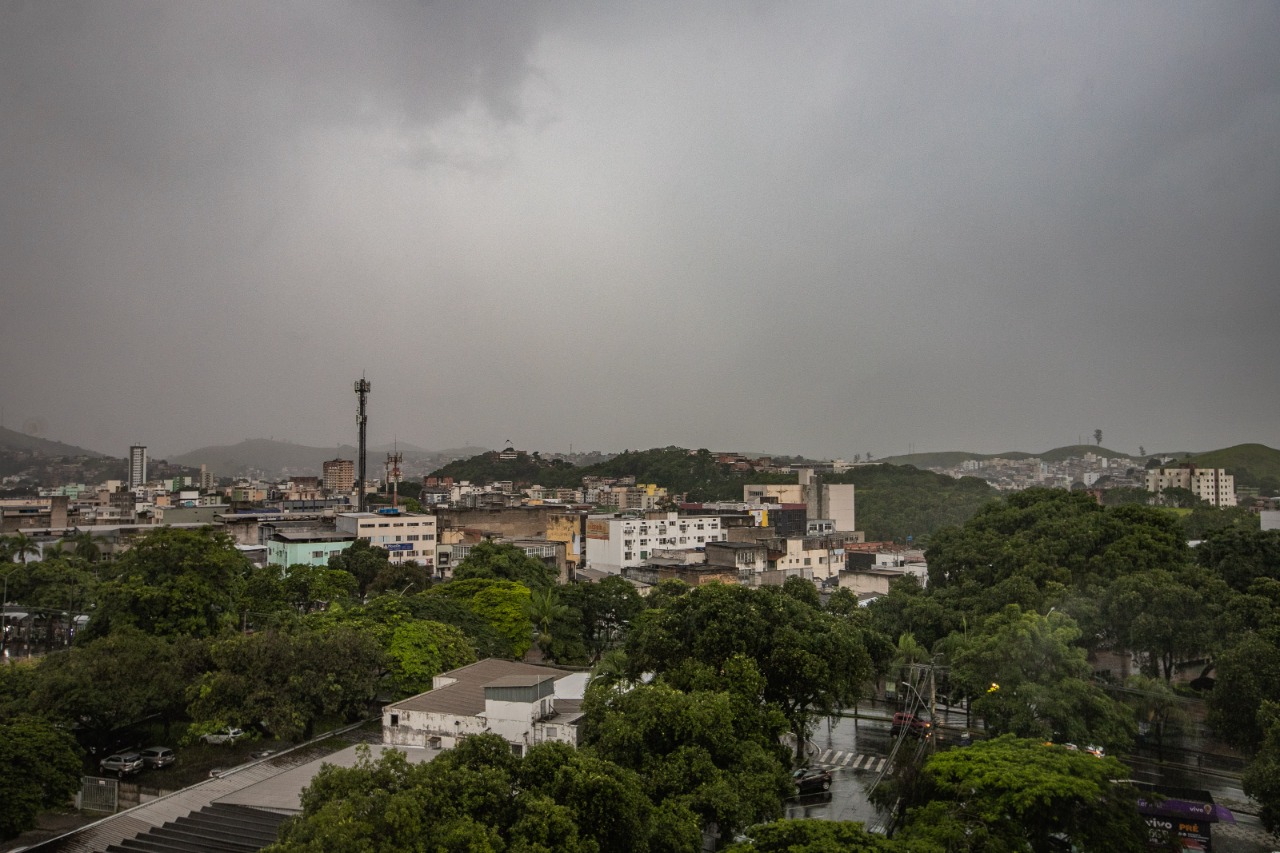 Alerta em Ipatinga: ZCAS traz risco de temporal e chuva intensa a partir desta segunda (19)