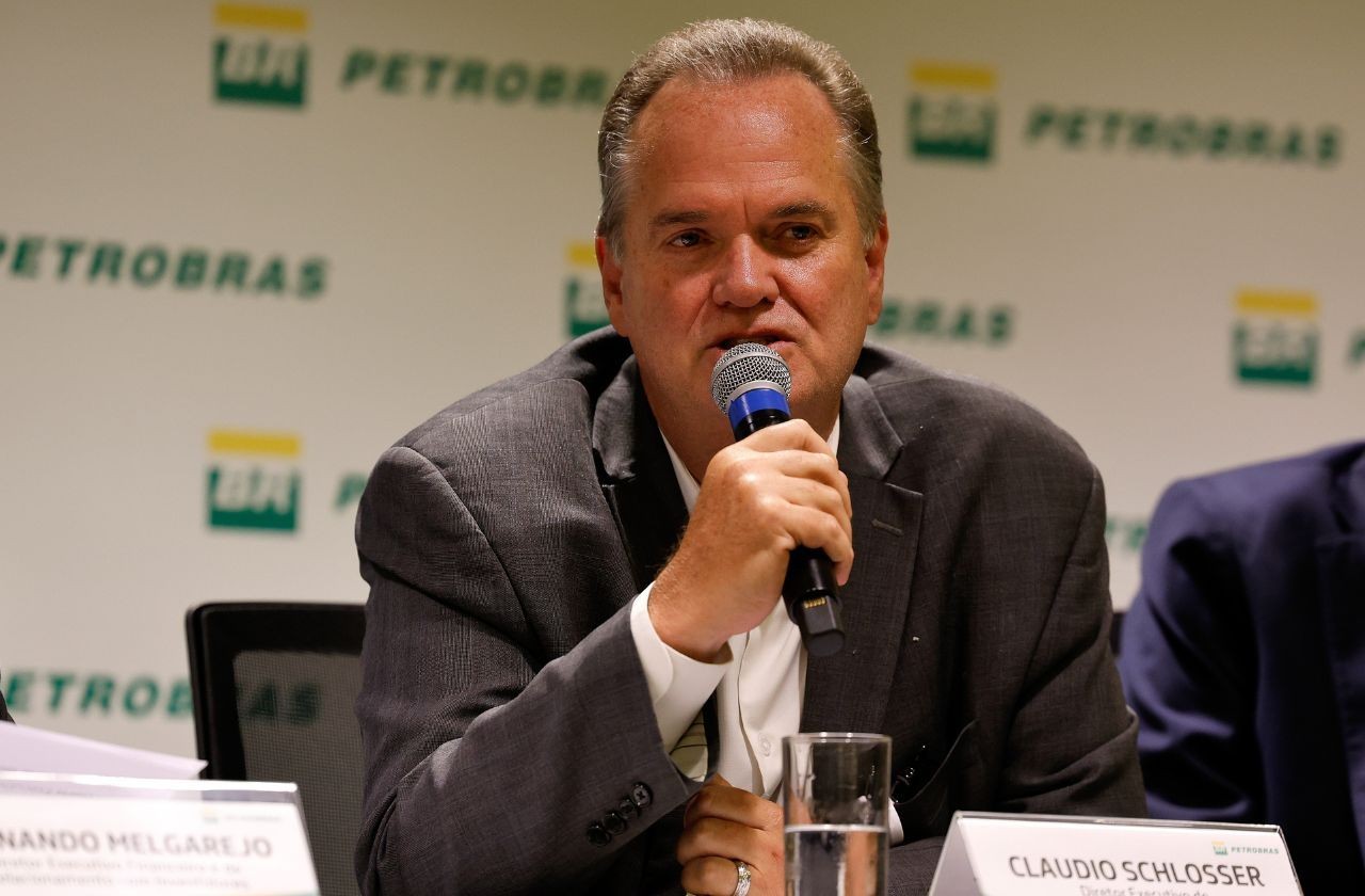 Faxina na Petrobras: Diretor de Logística é demitido após leilão de gás gerar fúria em Lula