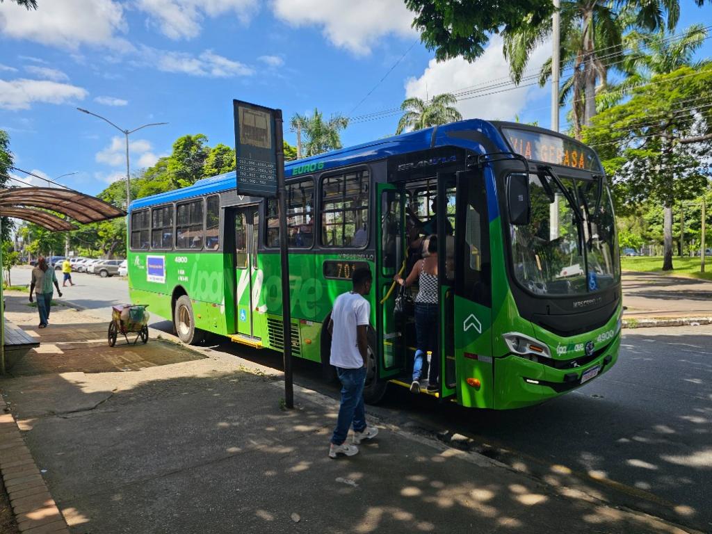 Sem Interrupções: Ônibus da Saritur circulam normalmente nesta terça-feira em Ipatinga; Empresa nega atrasos