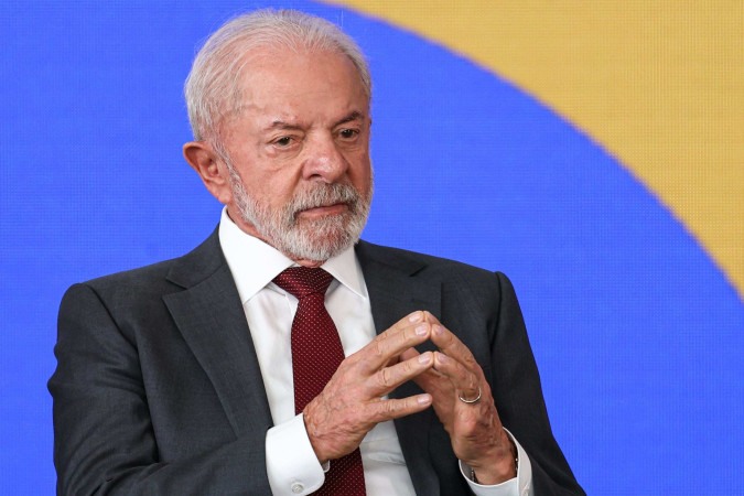 Reajuste com Freio: Lula sanciona aumento para servidores do Congresso e TCU, mas veta "penduricalhos" fura-teto