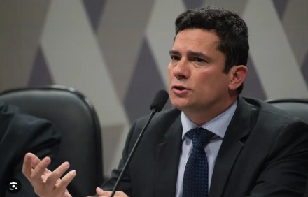 Tensão no Senado: Moro critica escolhas de Lula para o STF, mas mantém mistério sobre voto em Messias