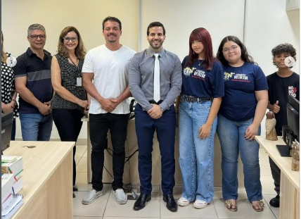 EDUCAÇÃO E CIDADANIA - RECONHECIMENTO NO LEGISLATIVO: Vereadores Mirins de Ipatinga Homenageiam Assessoria Técnica da Câmara