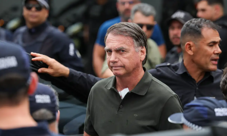 POLÍTICA & JUSTIÇA: Bolsonaro alega "questões de saúde" e desiste de falar ao vivo da prisão
