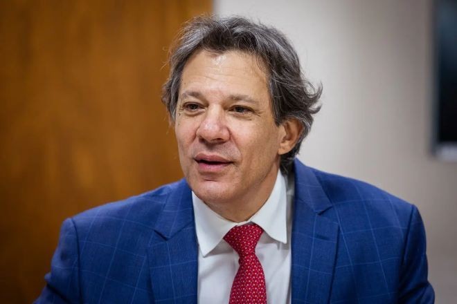 Dança das Cadeiras em Brasília: Fernando Haddad confirma saída do Ministério da Fazenda para disputar o Governo de SP