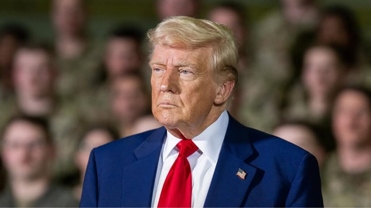 INTERNACIONAL: EUA suspendem loteria de "Green Cards" após atirador de universidade ser identificado como beneficiário