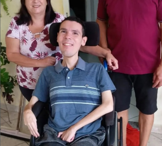 Batalha de R$ 18 Milhões: Ipatinguense Luta Contra Doença Rara e Precisa de Ajuda Urgente